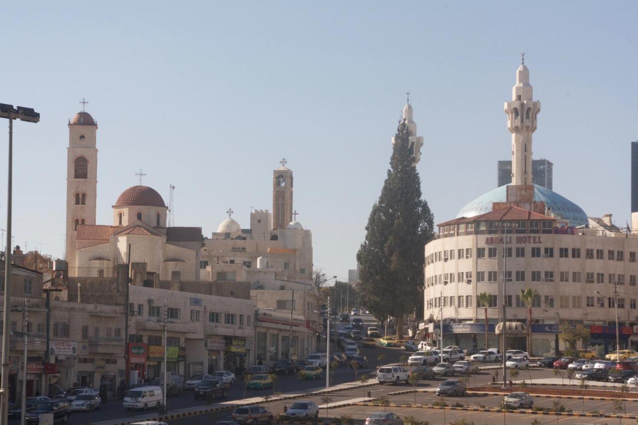 Erasmus Student House By Sunrise Hostel Amman Exteriör bild